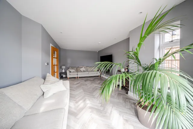 Bowers Way, Harpenden, AL5