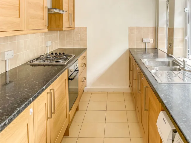 Victoria Road, Kingston Upon Thames, KT1
