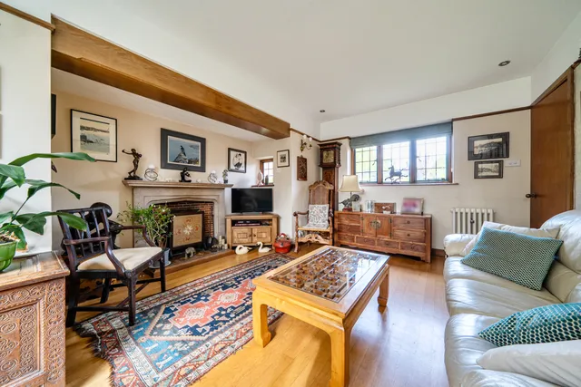 Silverdale Road, Burgess Hill, RH15