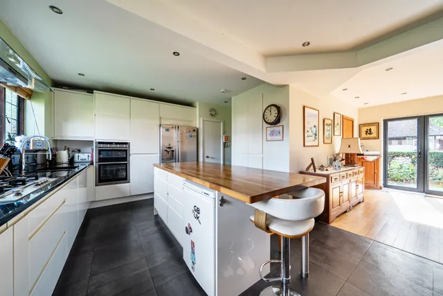 Silverdale Road, Burgess Hill, RH15
