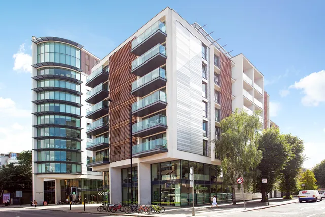 Stamford Square, London, SW15