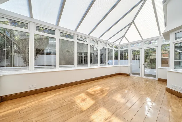 Pinewood Avenue, Sevenoaks, TN14