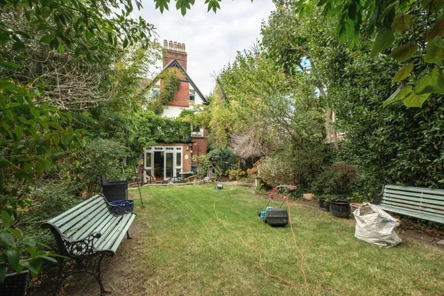 Muswell Hill Road, London, N10