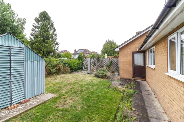 Windward Manor Road, Tring HP23 5DA