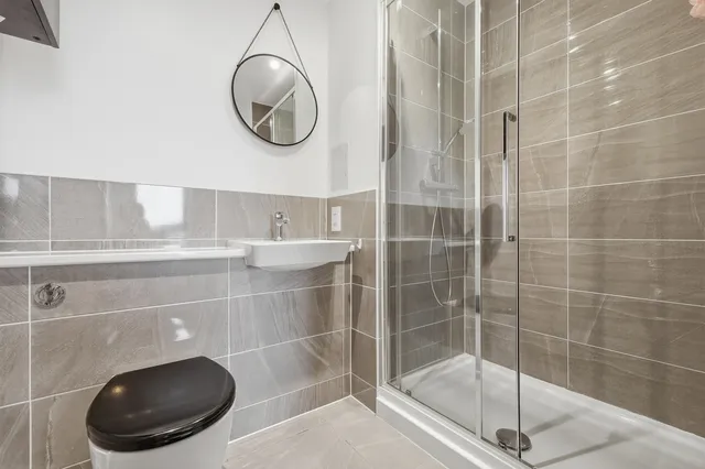13 Daubenton House Havelock Road, Southall UB2 4GJ