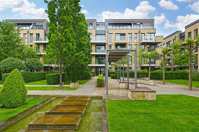 Ravensbourne Apartments, 5 Central Avenue, London SW6