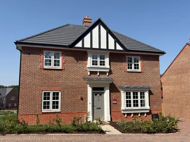 Plot 16 - The Marlborough Woodside View, Bishops Green RG20 4HT