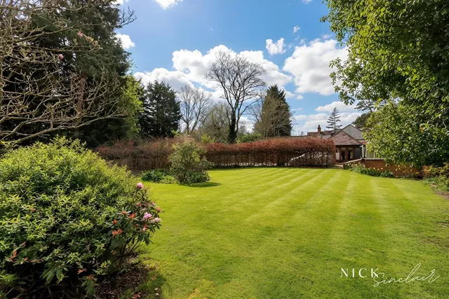 Lightoaks Cottage Mill Green Road, Ingatestone CM4 0HX