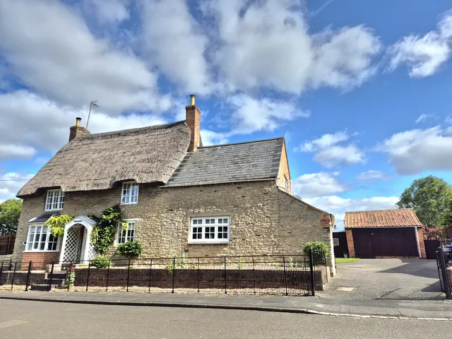 33 St Edmunds House, Warkton Kettering NN16 9XF