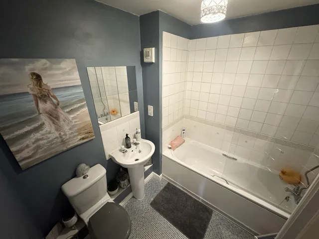 Apartment 17, Ty Capstan Rhodfa'r Gwagenni, Barry CF63 4AU