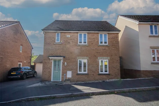 45 Drum Tower View, Caerphilly, Caerphilly CF83 2XW