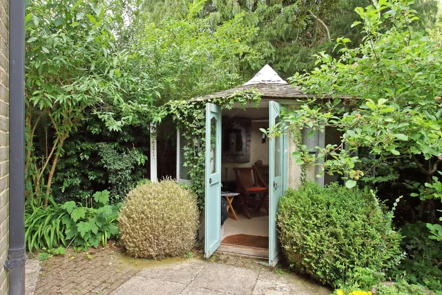 Waylands Ibthorpe Road, Andover SP11 0BD