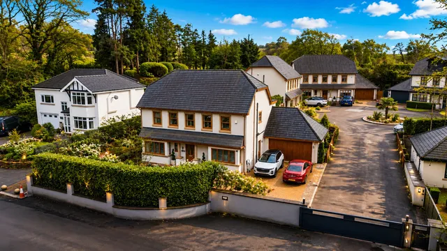 1 Woodland Rise, Poynton SK12 1AH