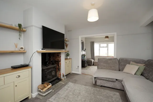 61 Oldminster Road, Sharpness GL13 9UR